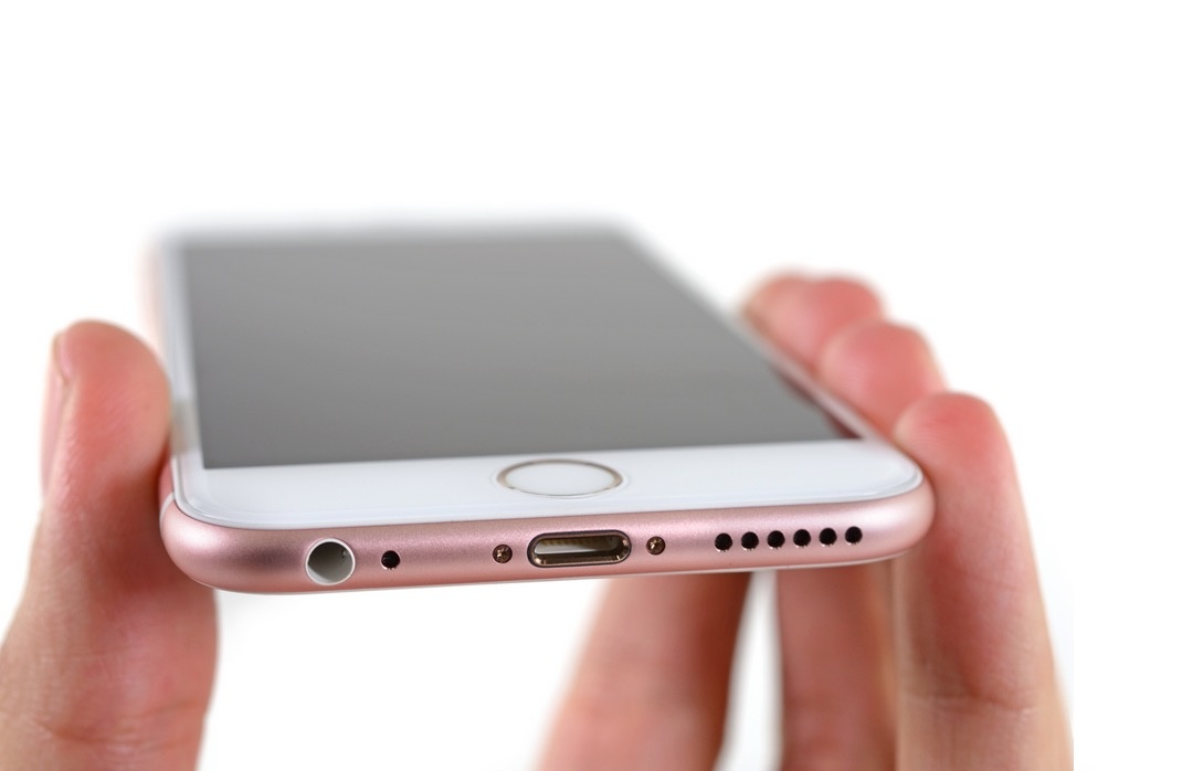 Phi linh kien cua iPhone 6S 64 GB la 245 USD hinh anh