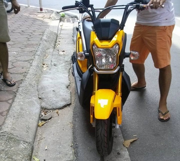 Zoomer X 2016 bat ngo xuat hien tai Ha Noi hinh anh