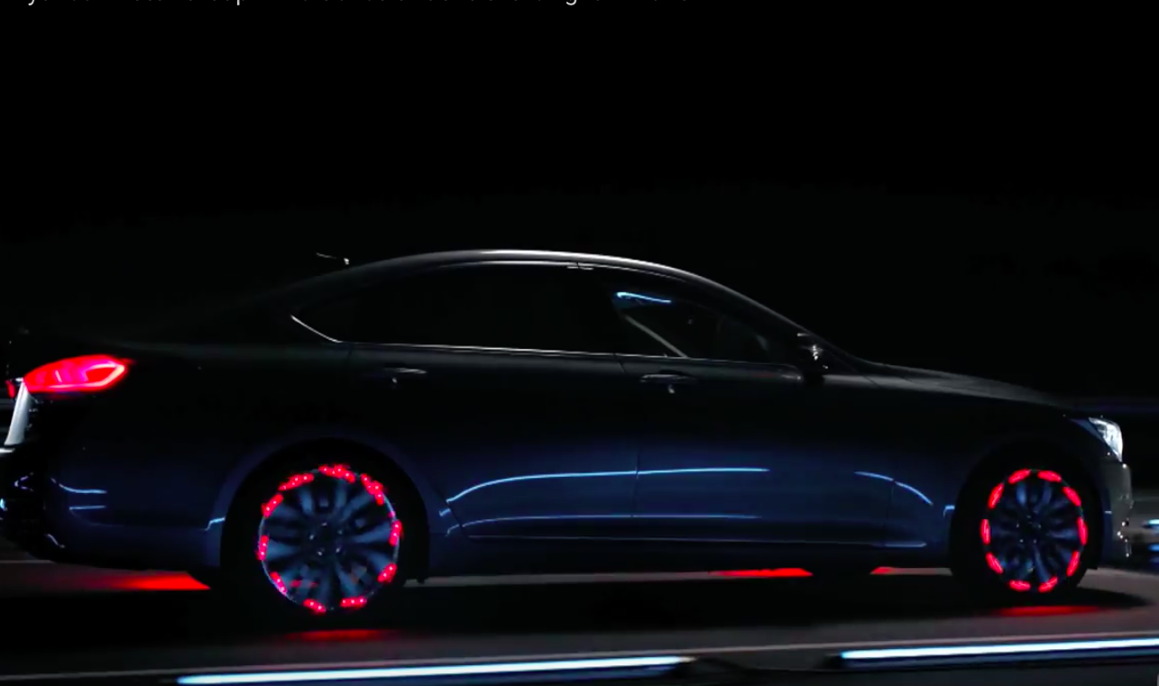 Hyundai Genesis voi bo la-zang phat sang trong dem hinh anh