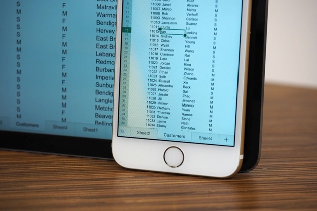 Microsoft Office trên iPhone. Ảnh: engadget.