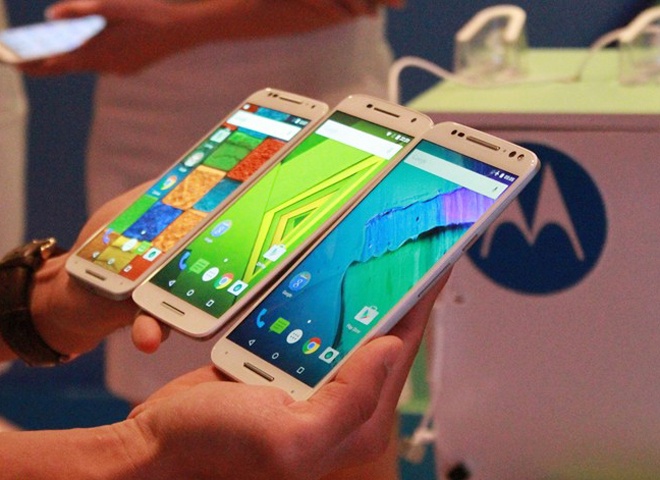 Dien thoai moi ram ro len ke, thi truong van nguoi lanh hinh anh