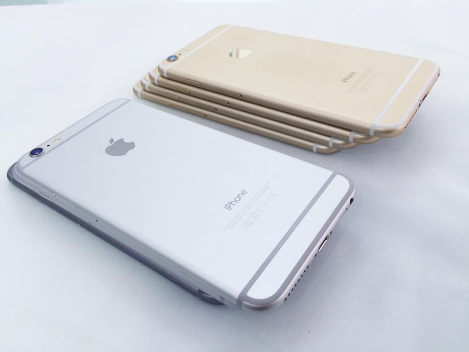 Dien thoai qua su dung tran ngap thi truong dip cuoi nam hinh anh