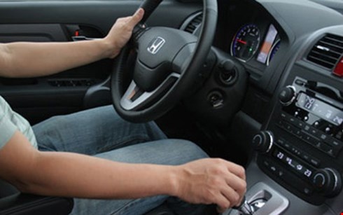 Mach nuoc dung xe khi oto bi hong phanh hinh anh