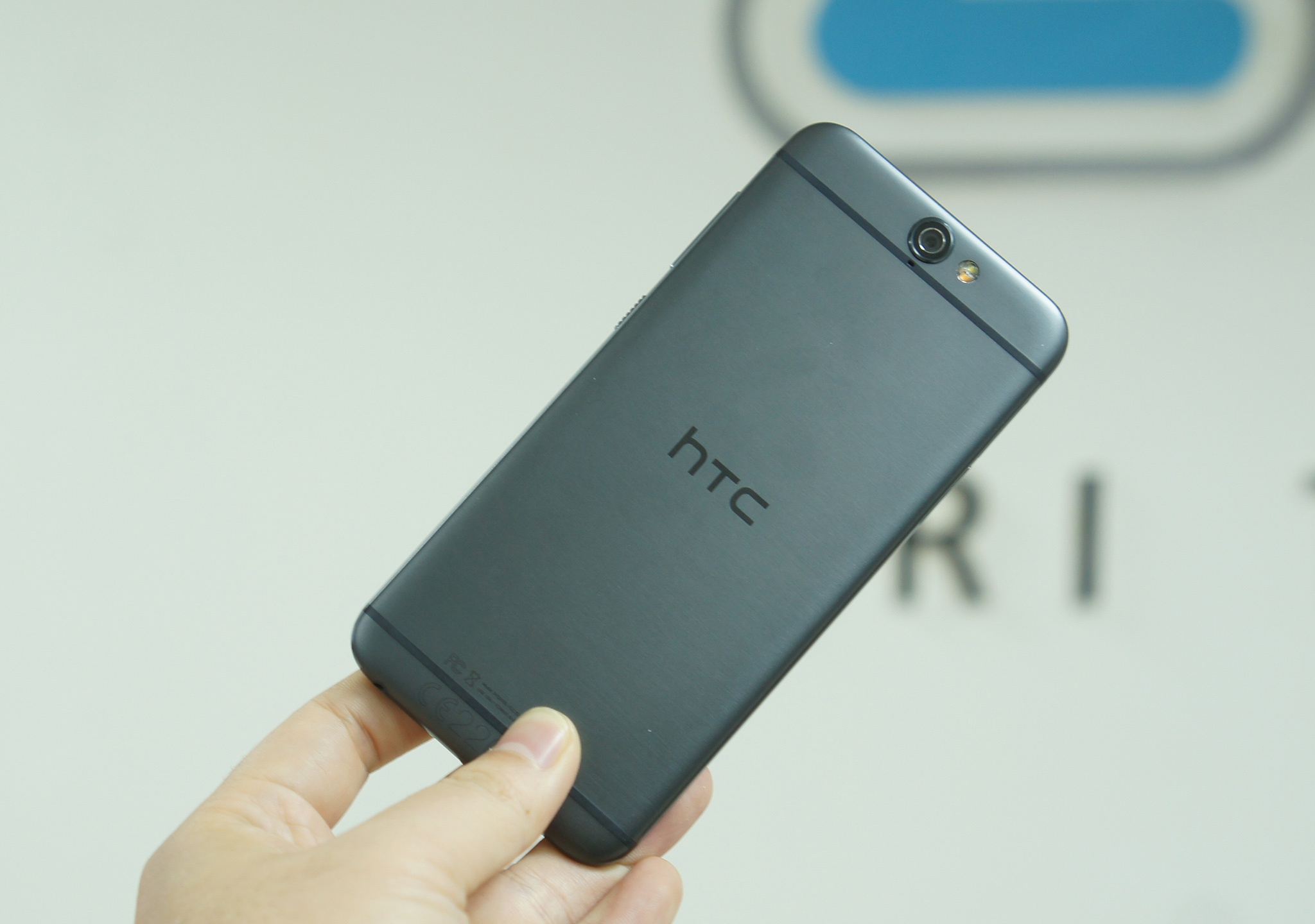 Danh gia HTC One A9: Hinh mau cua dien thoai Android hinh anh