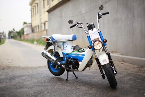 Honda Chaly phien ban Doremon 130cc: Nho ma co vo hinh anh