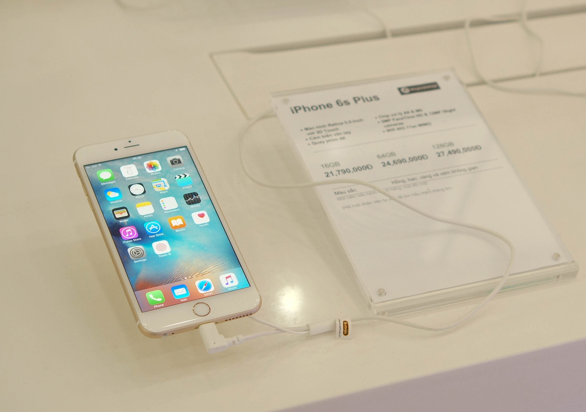 iPhone chung gia thoi gian dai, suc ban i ach hinh anh