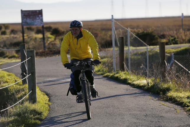 Facebook tro cap 10.000 USD de nhan vien o gan cong ty hinh anh