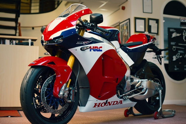 Honda RC213V-S là thành quả phát triển đáng tự hào của hãng Honda trong suốt 3 năm