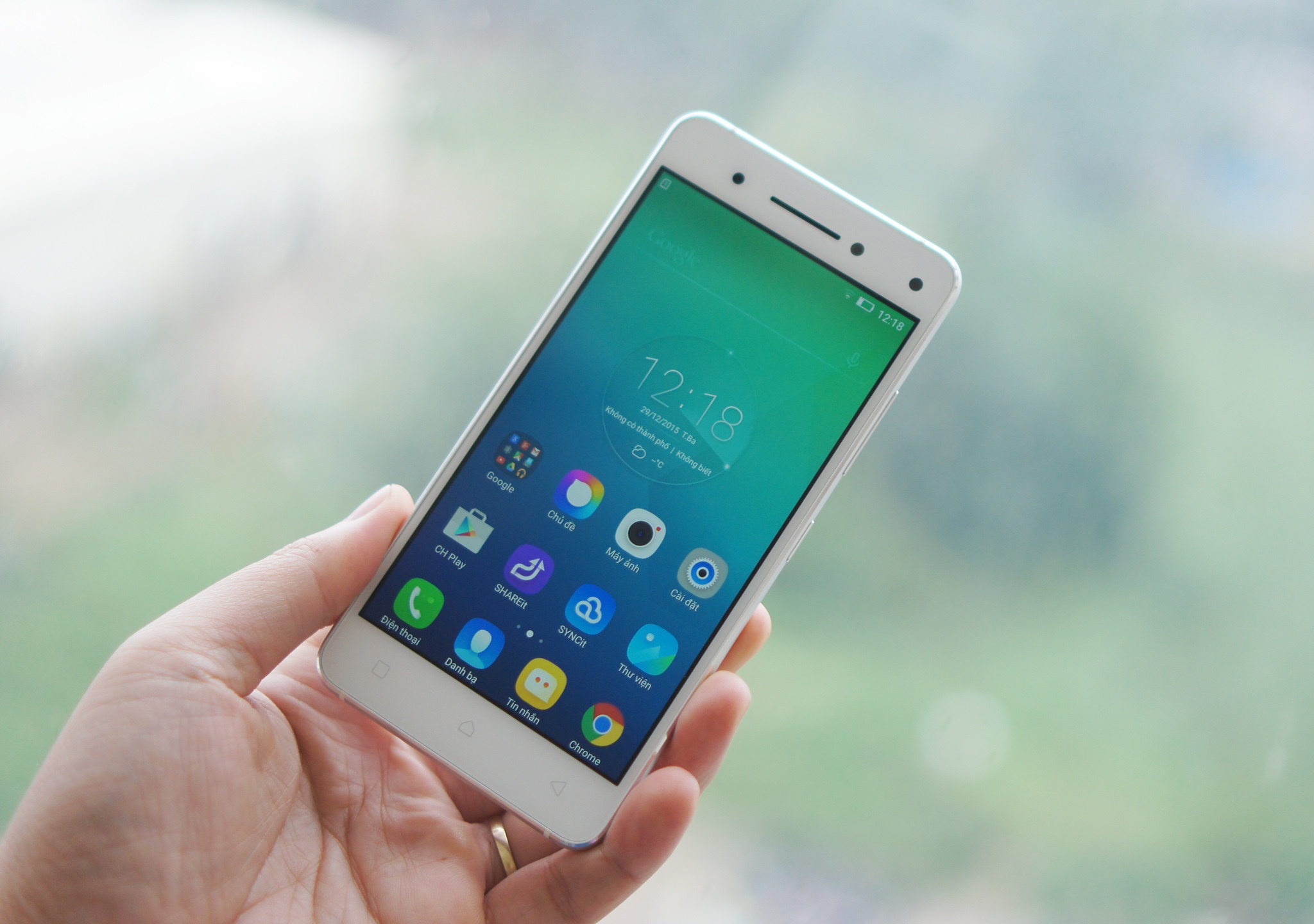 Mo hop Lenovo Vibe S1 dang dep, gia hon 7 trieu dong hinh anh