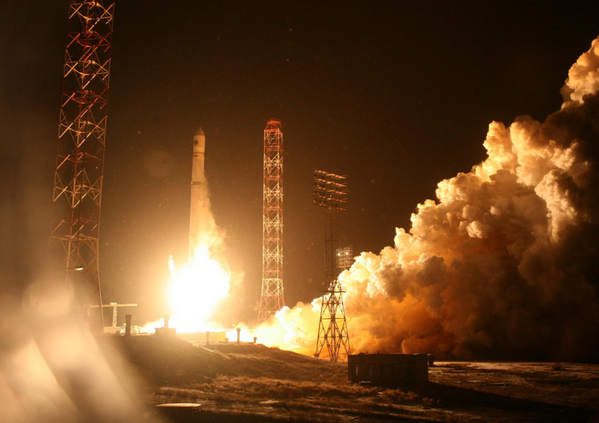 Hinh anh ve tinh Elektro-L2 phong o Nga hinh anh