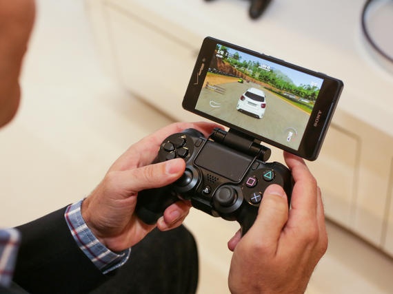 Sony song nho hoi tho PlayStation, mang di dong da co lai hinh anh