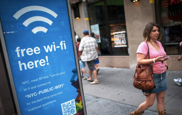 Cai gia thuc su khi su dung Wi-Fi mien phi hinh anh