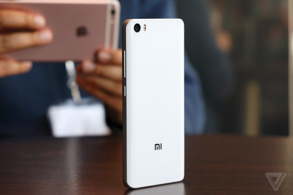 Xiaomi khoe kha nang chong rung vuot troi cua camera Mi 5 hinh anh