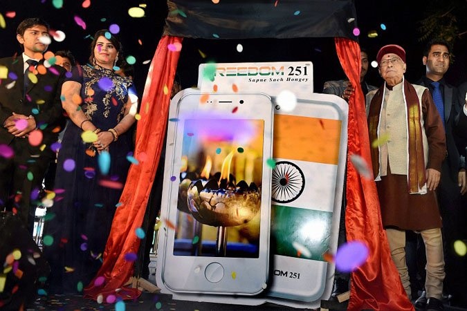 Cong ty san xuat dien thoai 4 USD co dau hieu lua dao hinh anh