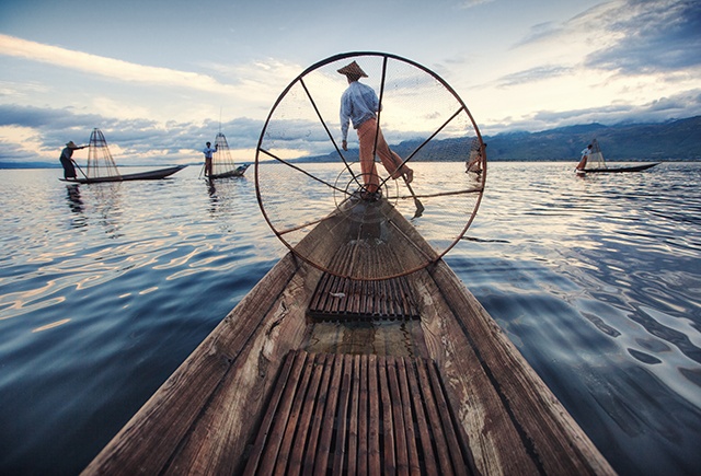 Ung dung sua anh gia 150 USD cua Google cho tai mien phi hinh anh