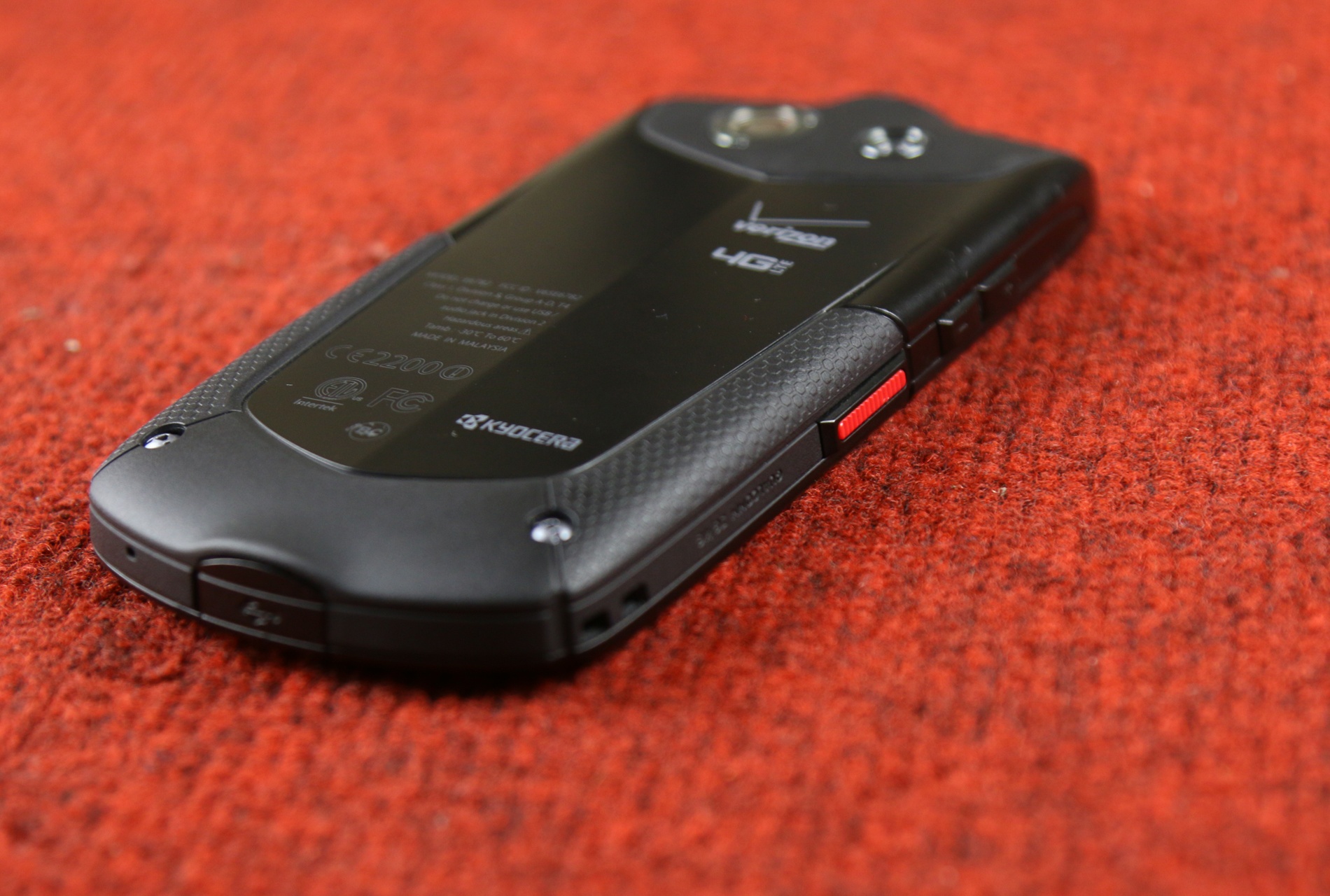 Di dong noi dong coi da Kyocera Brigadier anh 6