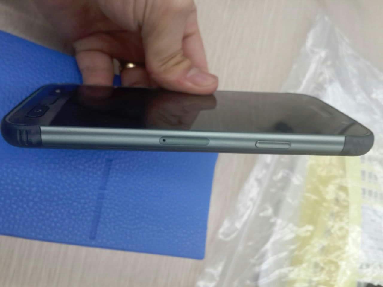 Galaxy S7 Active noi dong coi da ro ri tai Viet Nam hinh anh