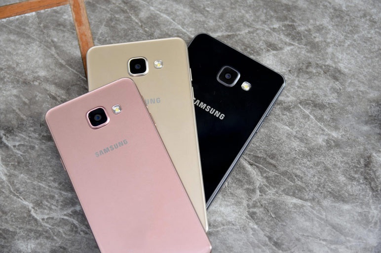 nhung smartphone mau vang hong anh 4