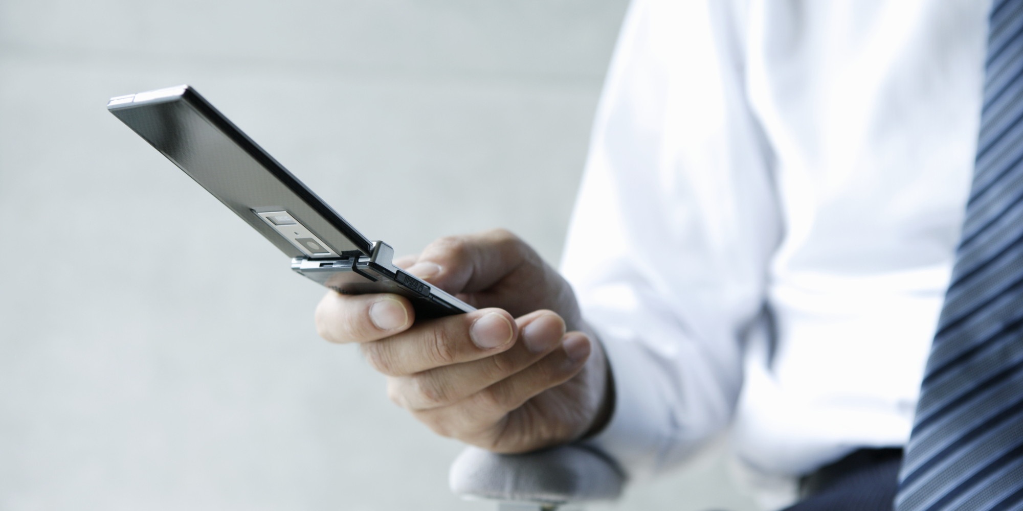 Van hoa su dung dien thoai nap gap cua nguoi Nhat hinh anh