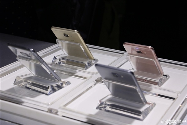 anh thuc te Galaxy C5 C7 anh 15