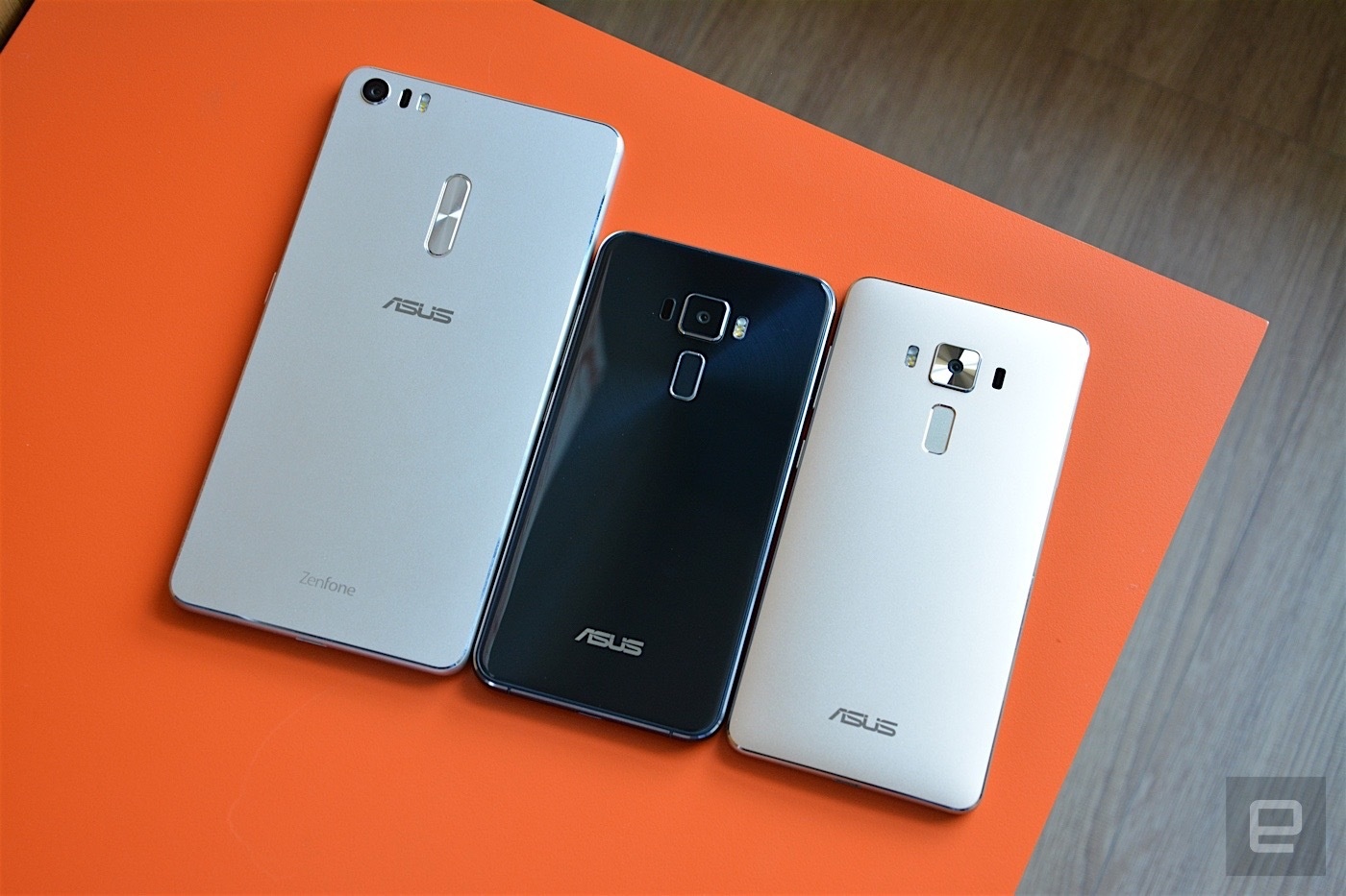 Khe cua hep cho Asus Zenfone o nhom di dong cao cap hinh anh