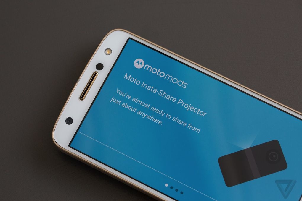 Anh thuc te Moto Z anh 6