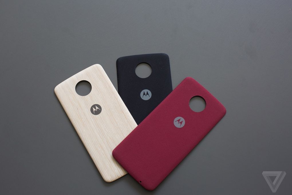 Anh thuc te Moto Z anh 15