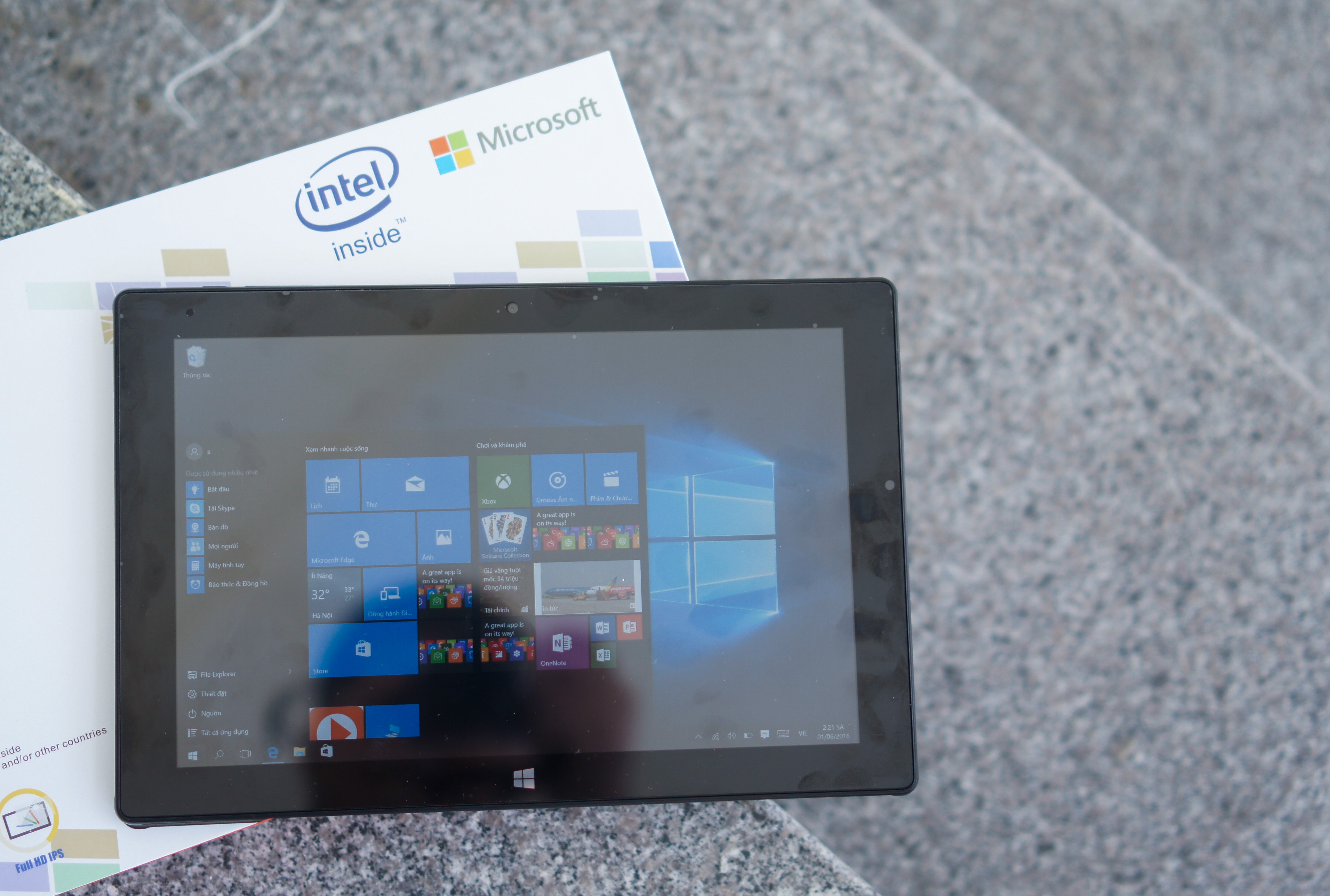 tablet windows co ban phim roi anh 1