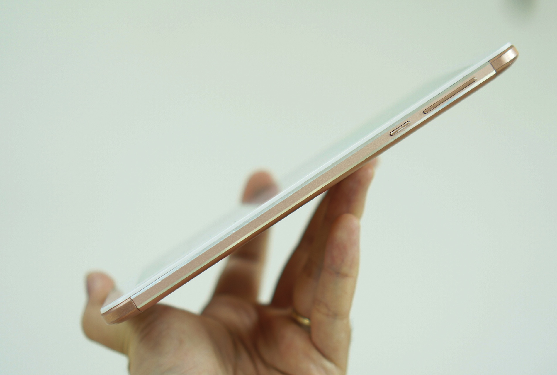 Masstel Tab 715 gia duoi 2 trieu anh 8