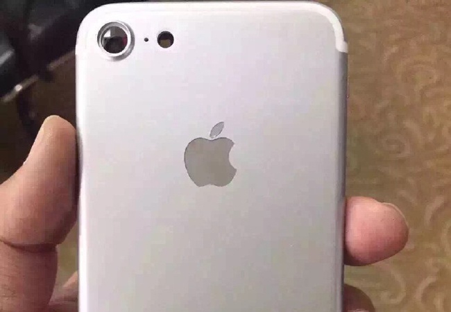 ‘iPhone 7 lac hau nhung van se ban chay’ hinh anh
