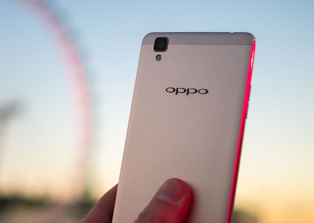 Sap co smartphone ke nhiem Oppo F1 hinh anh