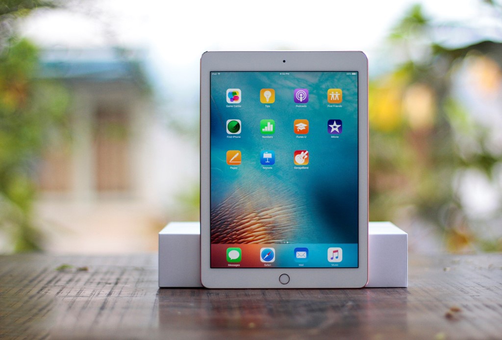 iPad doi co len ngoi, hang moi dong bang tai Viet Nam hinh anh