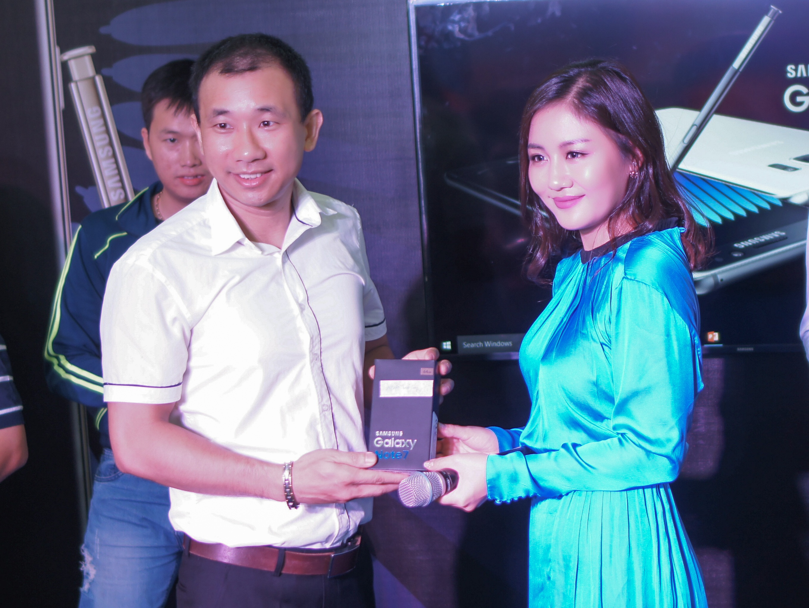 Note 7 mở bán ảnh 1 Note 7 mo ban anh 1