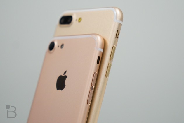 Foxconn xuat xuong nhung chiec iPhone 7 dau tien hinh anh