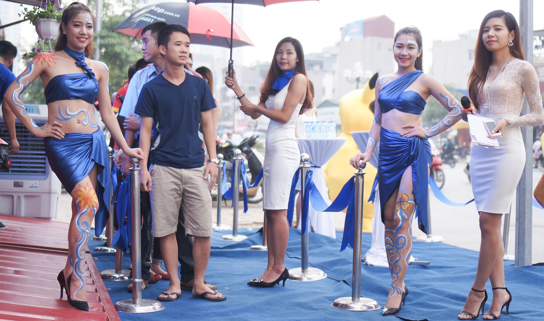 Galaxy J7 Prime len ke anh 1