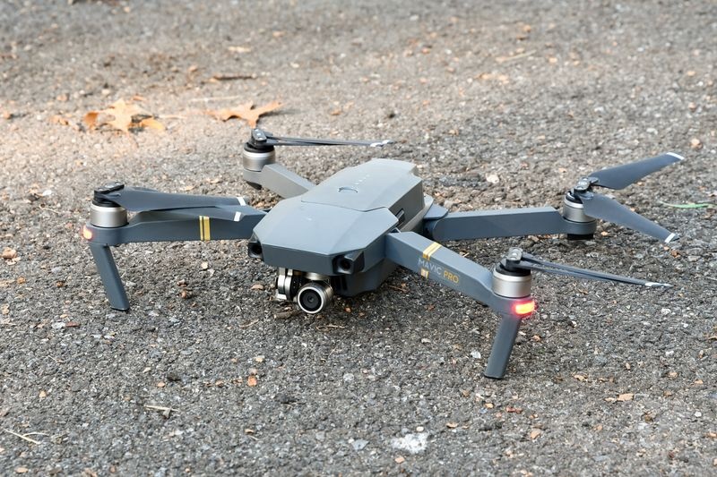 DJI Mavic Pro - drone dang nho gon, nhieu cong nghe moi hinh anh