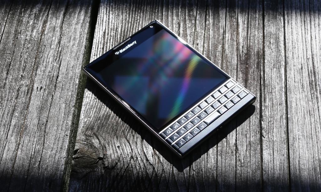 9 smartphone xach tay dat khach moi ve Viet Nam hinh anh