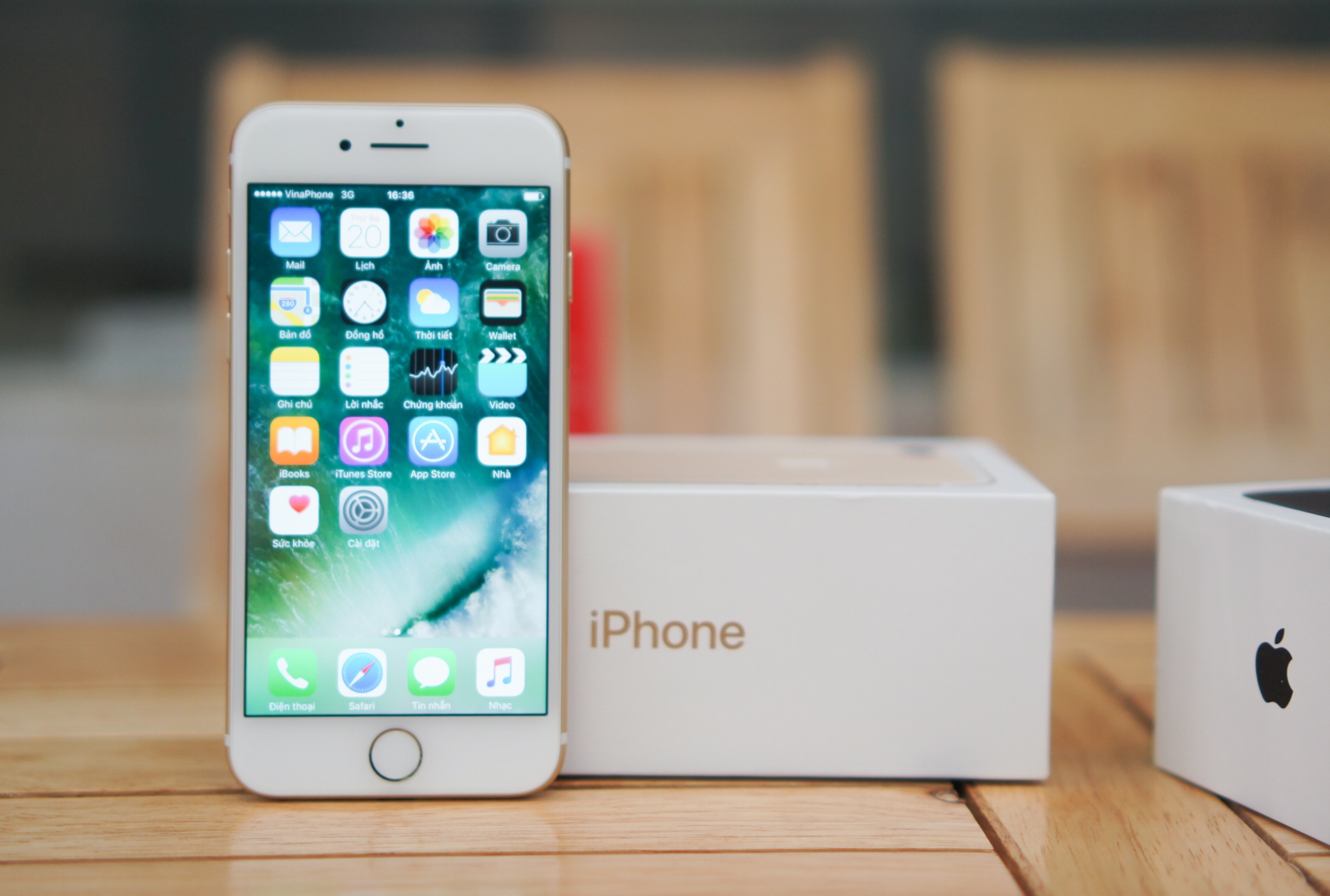 smartphone xach tay moi ve nuoc anh 1