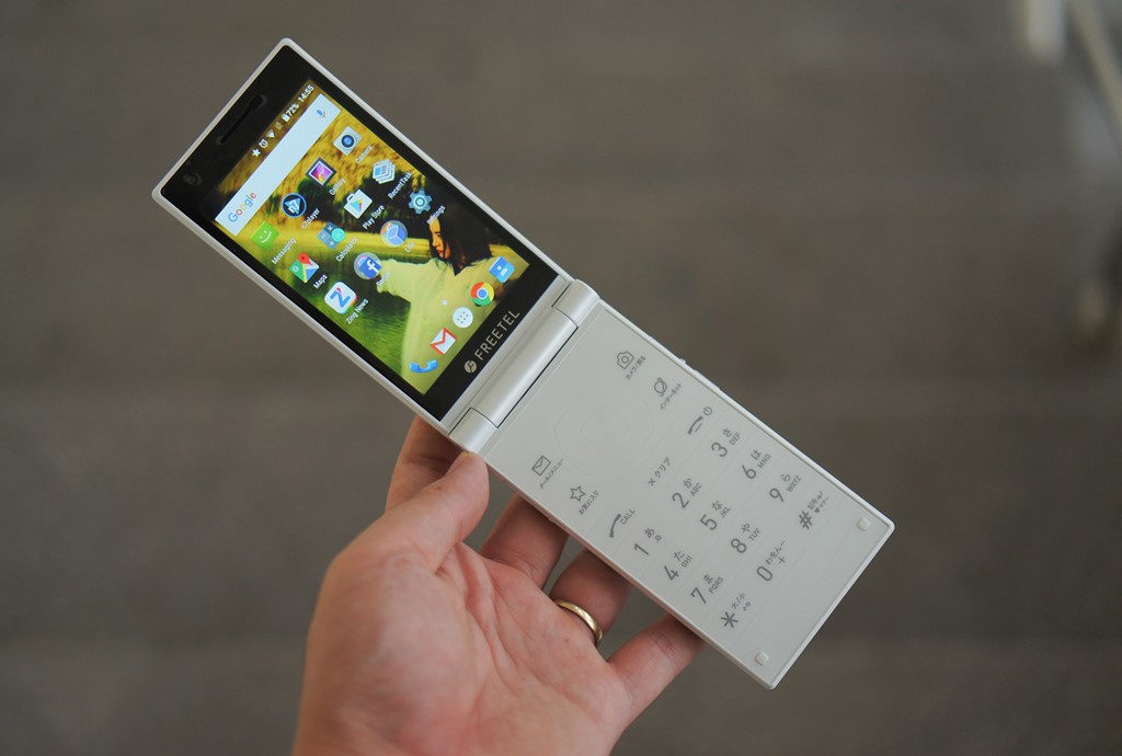 Smartphone ve nuoc thang 10 anh 3