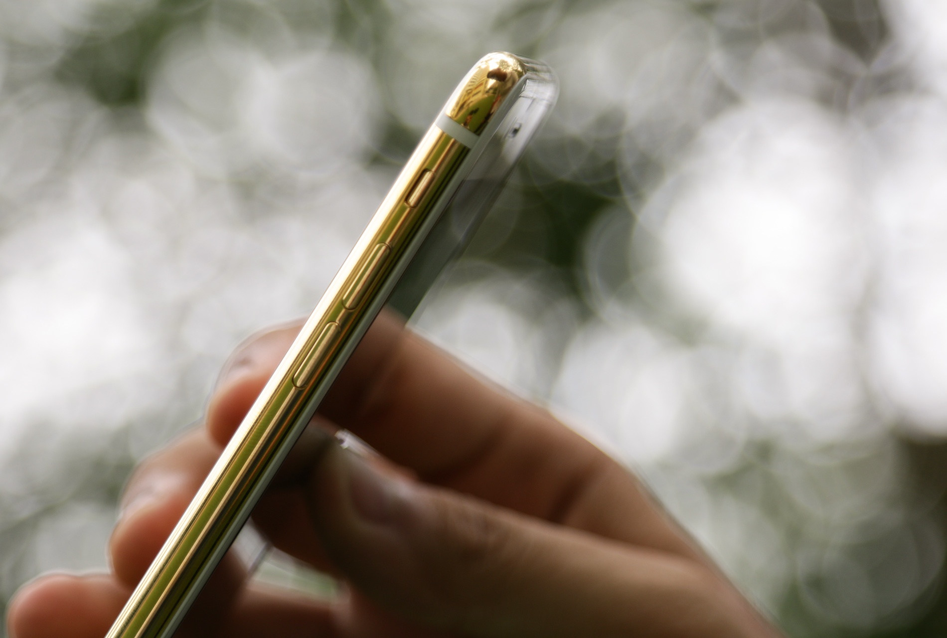 iPhone 7 Plus ma vang gia 180 trieu anh 9