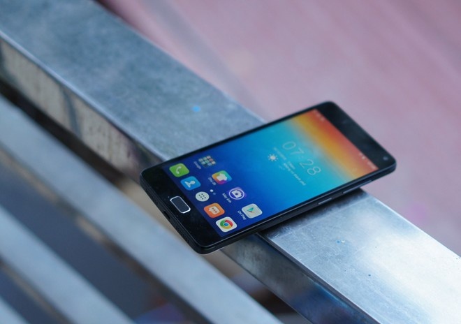 Nhung di dong pin khoe nhat Viet Nam anh 3