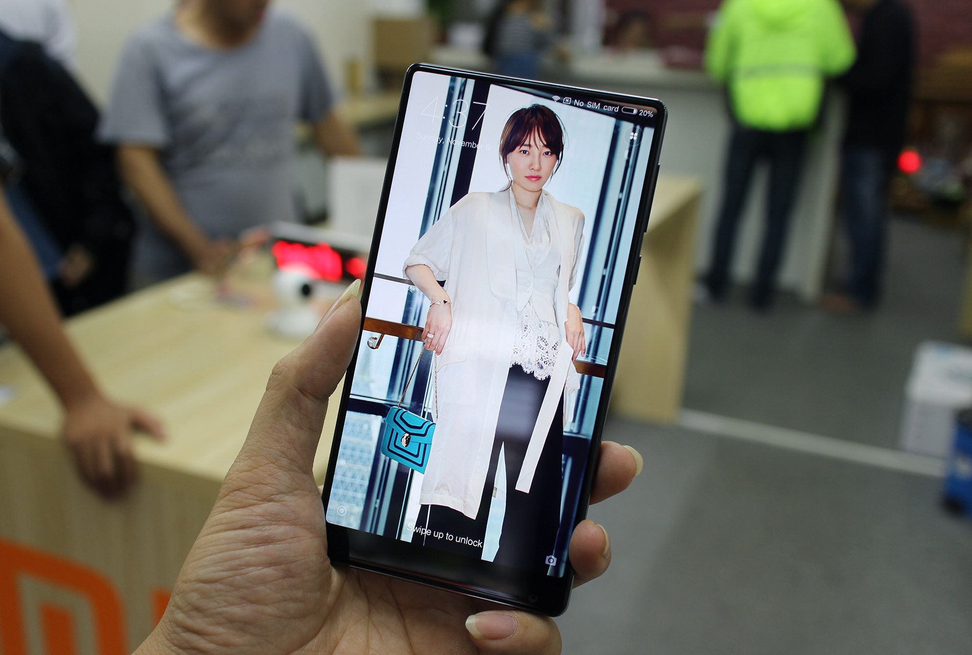 Xiaomi Mi Mix ve Viet Nam anh 6