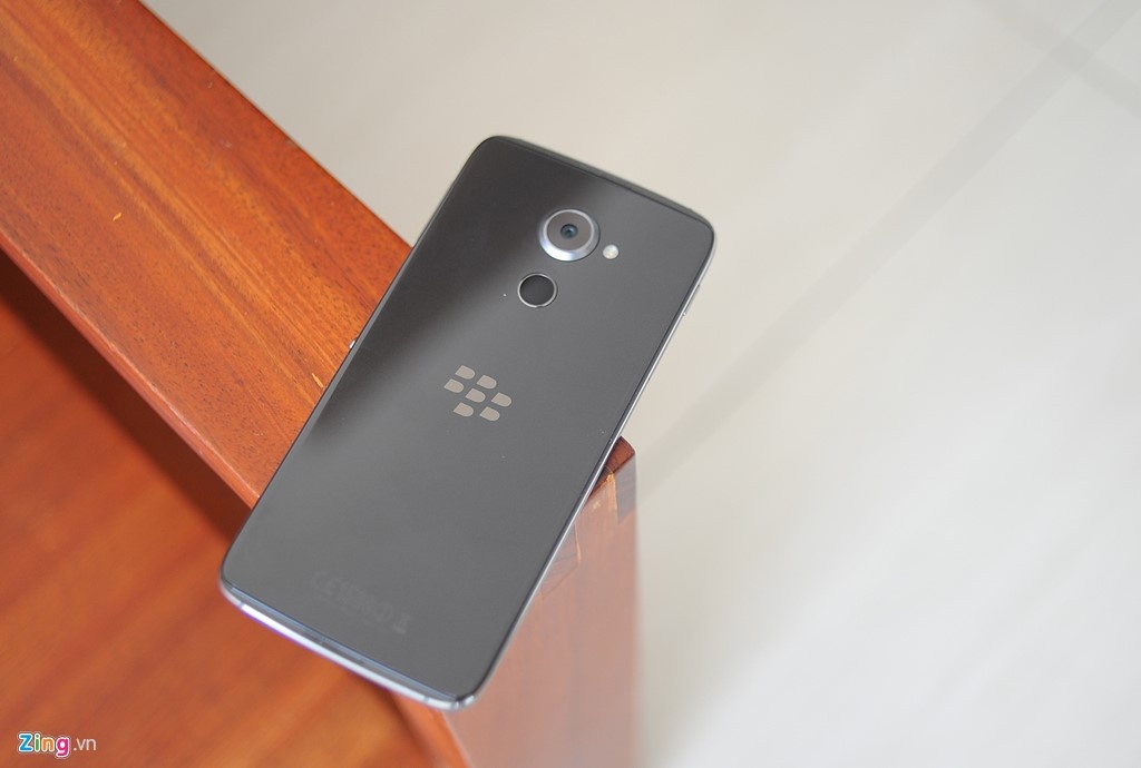 DTEK60 giá 14 triệu đồng ảnh 1 DTEK60 gia 14 trieu dong anh 1