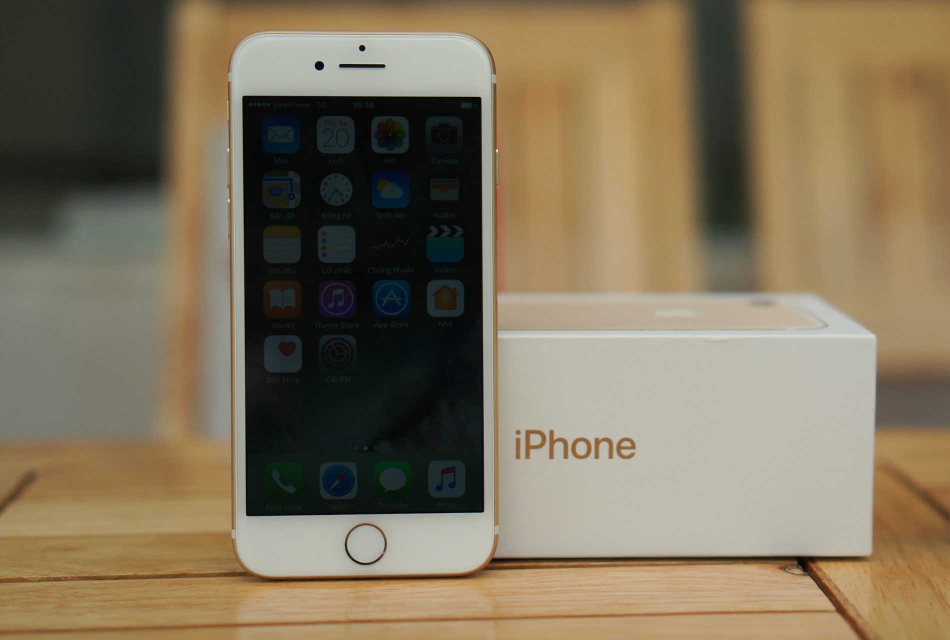 Mo hop iPhone 7 chinh hang anh 12