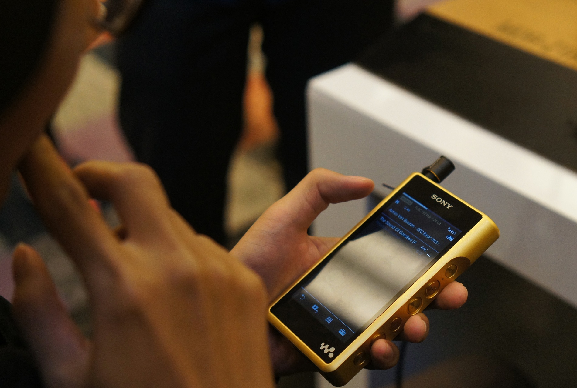 Tai nghe chat tai PAS Ha Noi anh 8