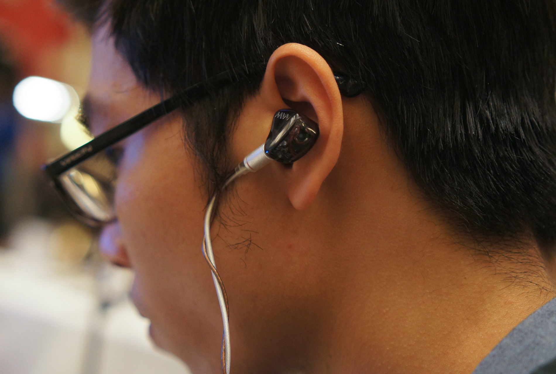 Tai nghe chat tai PAS Ha Noi anh 9