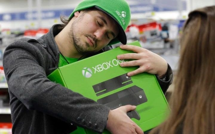 15 mon hang giam gia dang mua nhat ngay Black Friday hinh anh