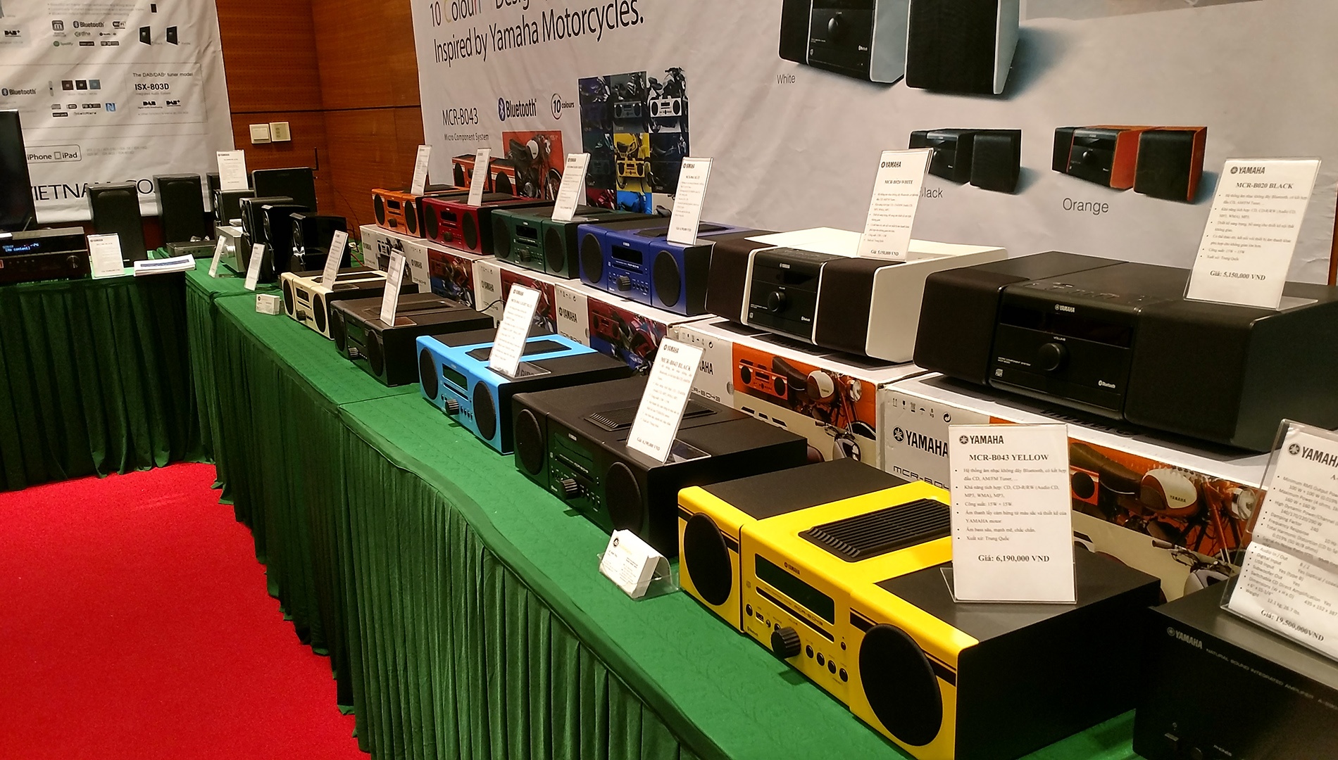 loa tien ty tai AV Show Ha Noi anh 9