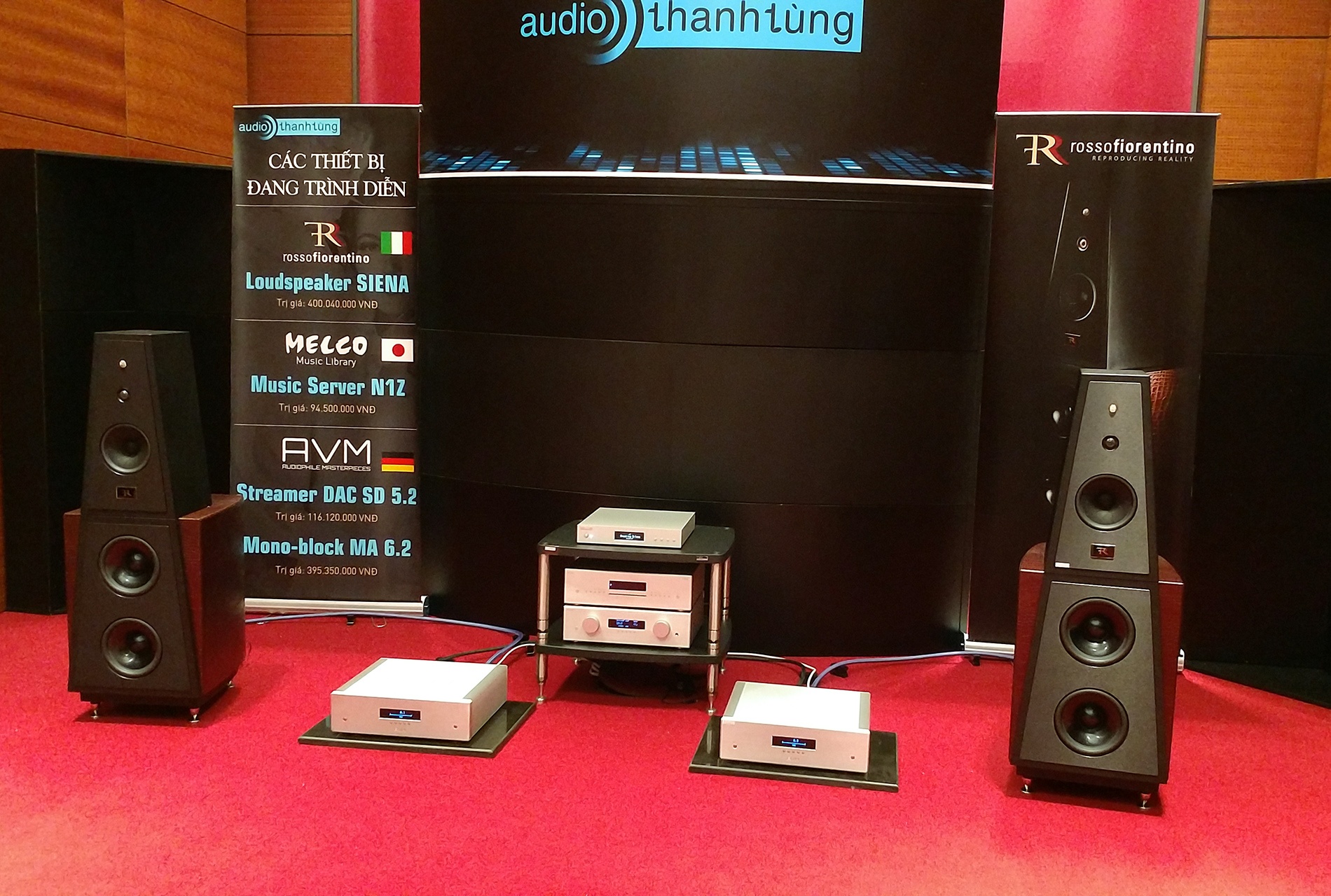 loa tien ty tai AV Show Ha Noi anh 7