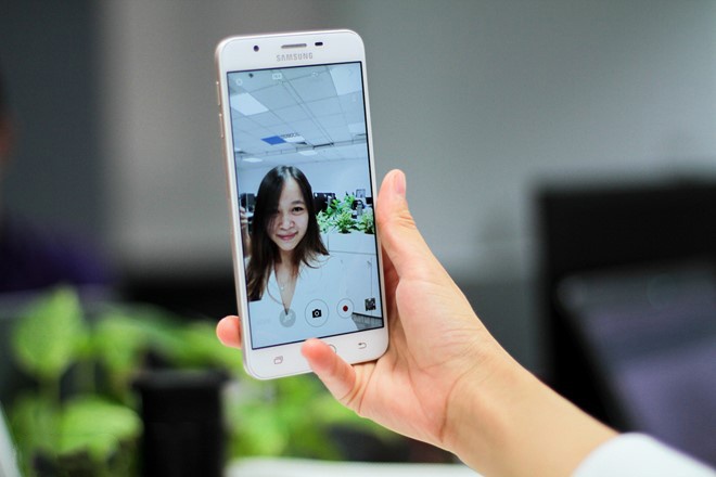 Smartphone tầm trung sáng giá 2016 ảnh 4 Smartphone tam trung sang gia 2016 anh 4